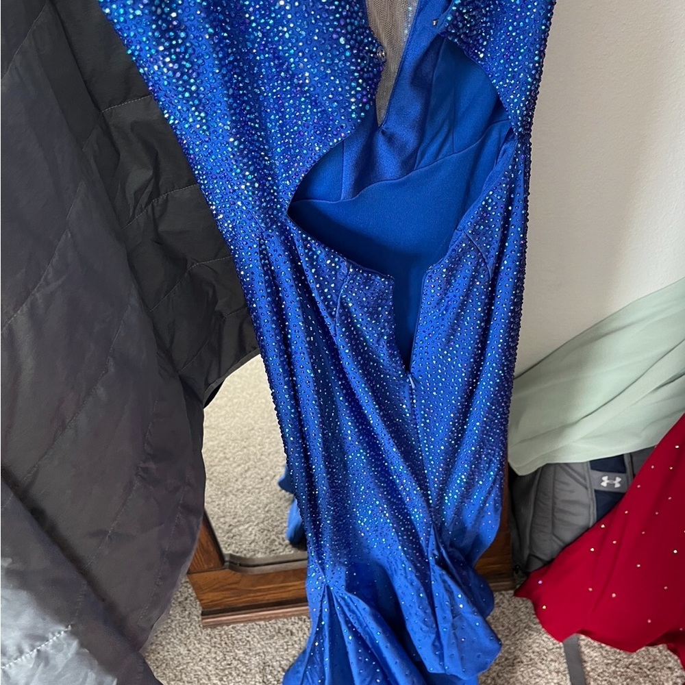 Prom dresses - Picture 7 of 7